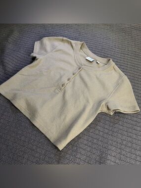 Aritzia Sunday Best Waffle Henley Crop Top XS